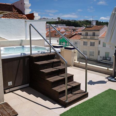 By The Sea - Nazare Bed & Breakfast Ngoại thất bức ảnh