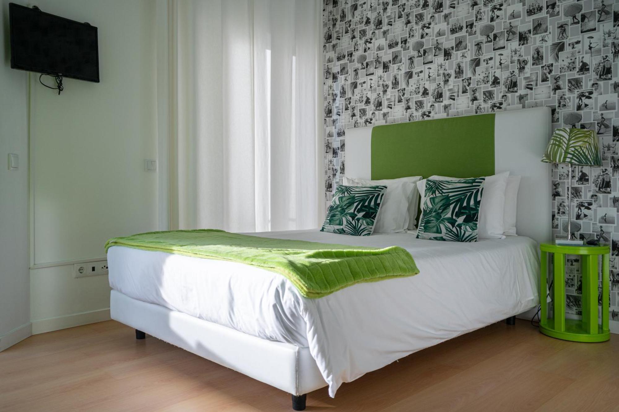 By The Sea - Nazare Bed & Breakfast Ngoại thất bức ảnh