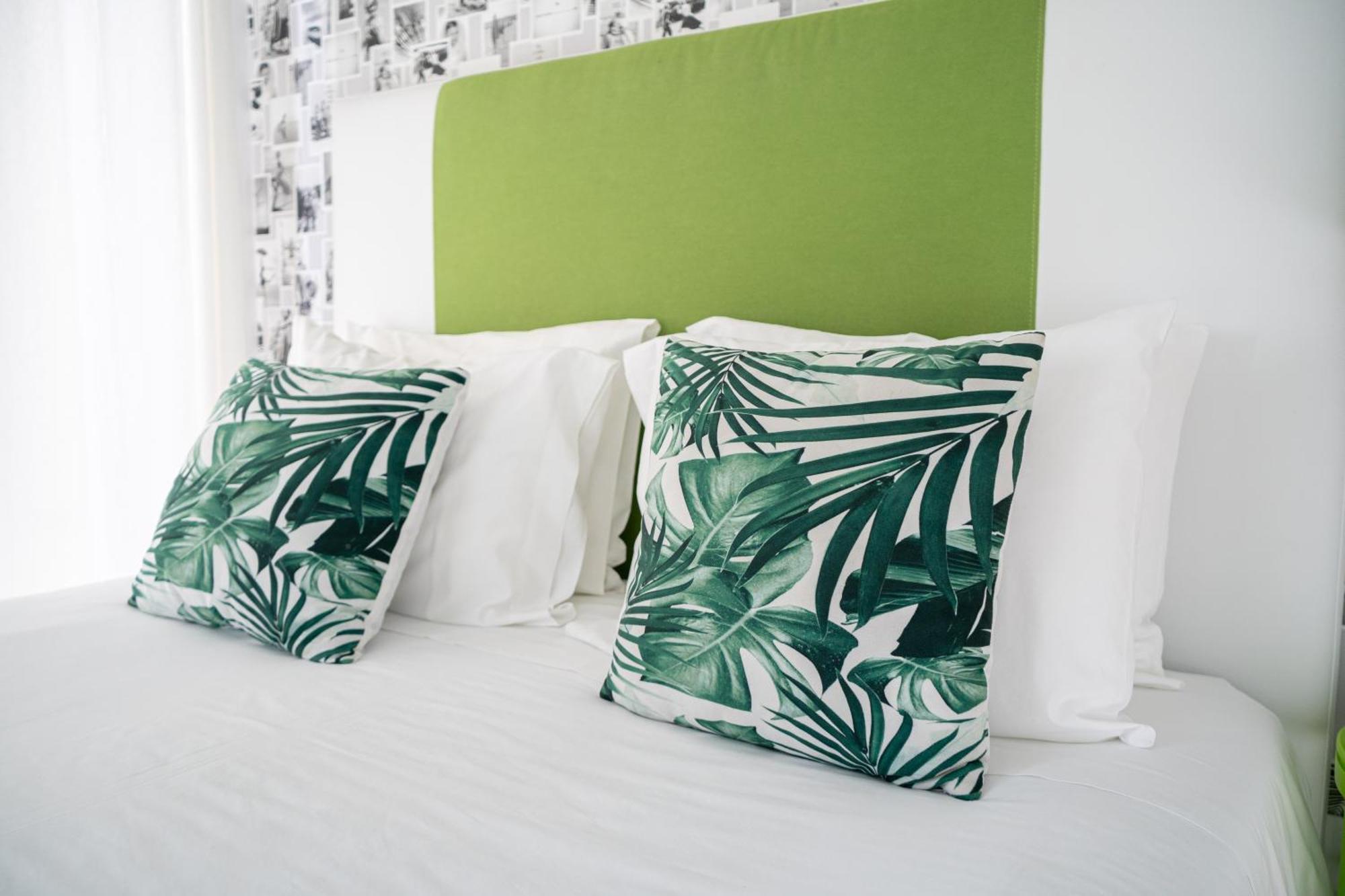 By The Sea - Nazare Bed & Breakfast Ngoại thất bức ảnh