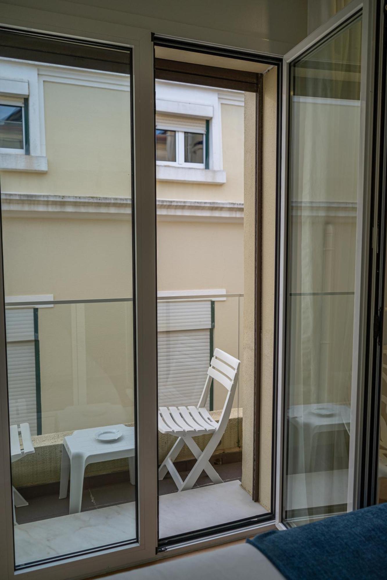 By The Sea - Nazare Bed & Breakfast Ngoại thất bức ảnh