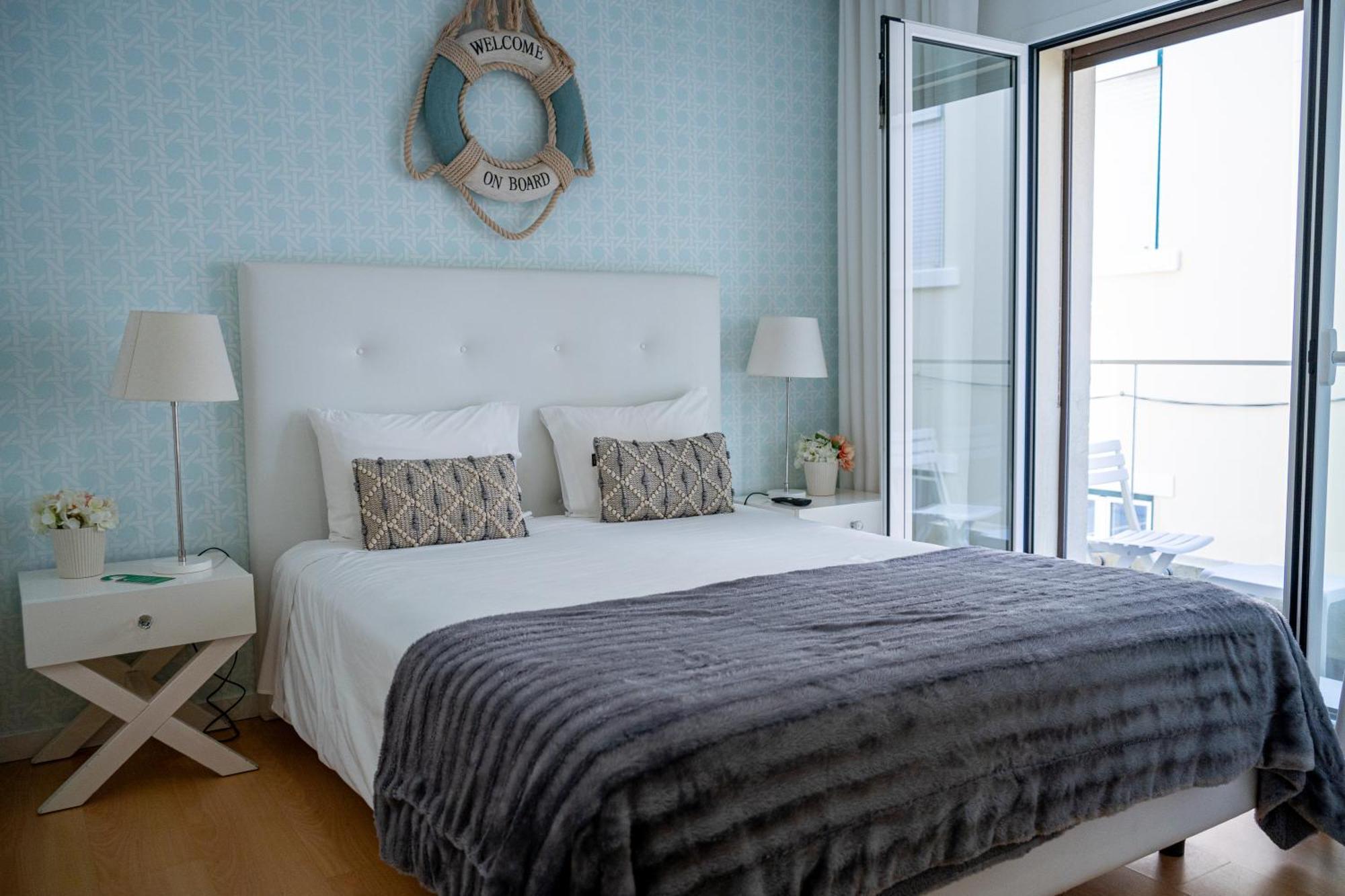 By The Sea - Nazare Bed & Breakfast Ngoại thất bức ảnh