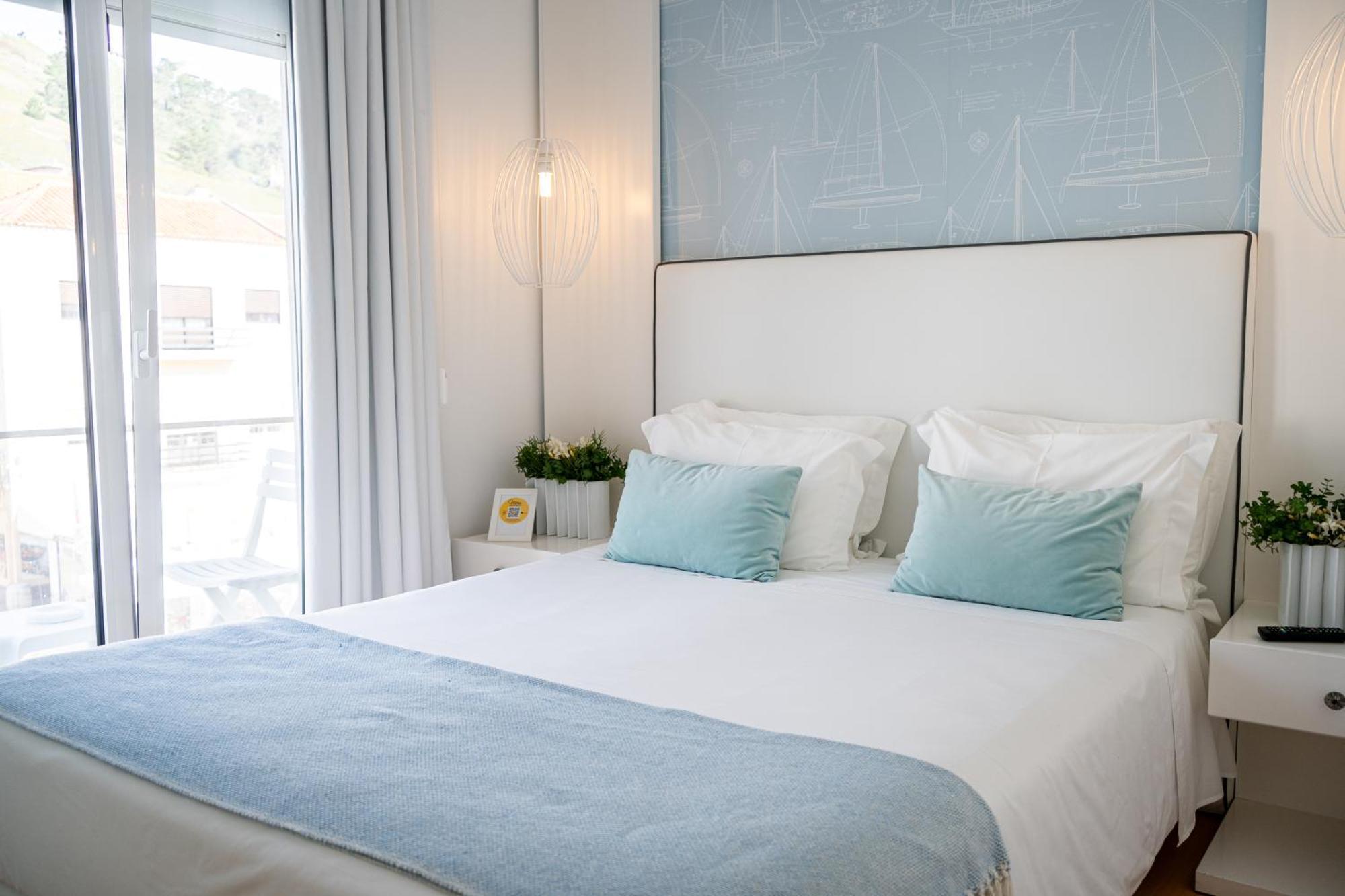 By The Sea - Nazare Bed & Breakfast Ngoại thất bức ảnh